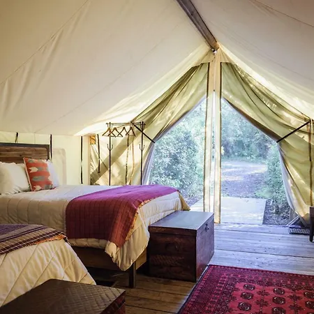 Firelight Camps Hotel Ithaca Exterior photo
